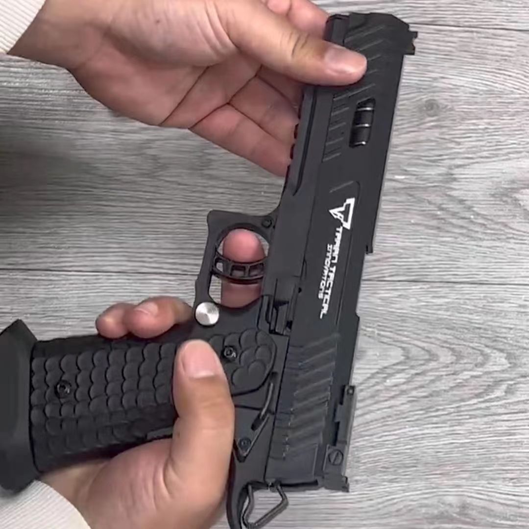 Combat Master 2011 Auto Shell Ejection Blowback Laser Toy Gun