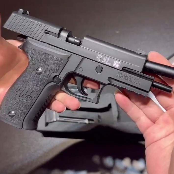 SIG P226 Electric Gel Blaster