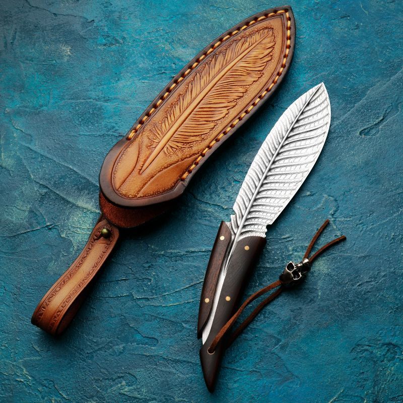 Damascus Steel Feather Pattern Knife